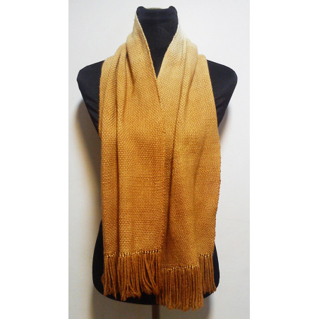 Chalina en Telar Degradé con Tintes Naturales de Lana Merino