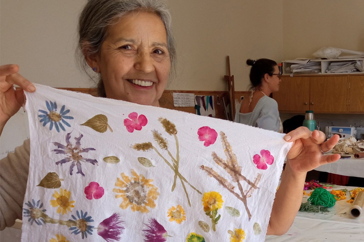 Glaci con resultado de ecoprint con flores